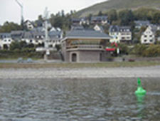 Revierzentrale Oberwesel bei Niedrigwasser Revierzentrale Oberwesel bei Niedrigwasser